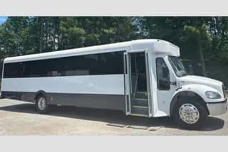2018 Freightliner Glaval bus