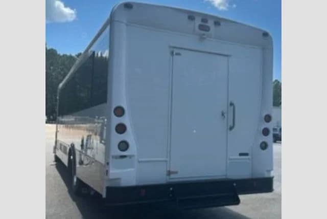 2018 Freightliner Glaval Shuttle Bus - Image 5