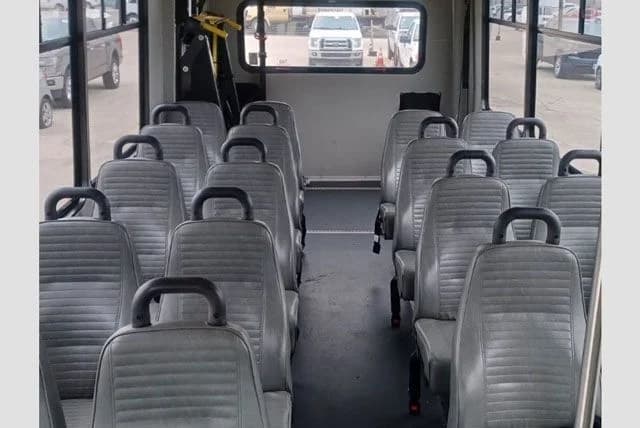 2016 Ford Champion Shuttle Bus - Image 5
