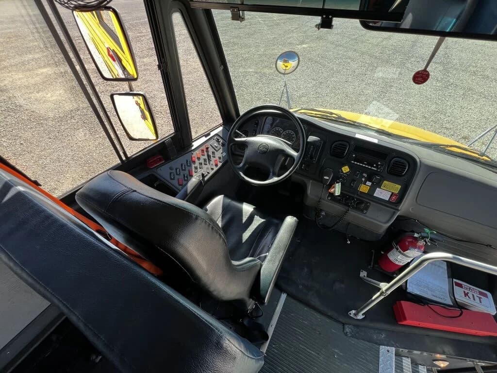 2018 Thomas C2 ADA A/C - Image 9