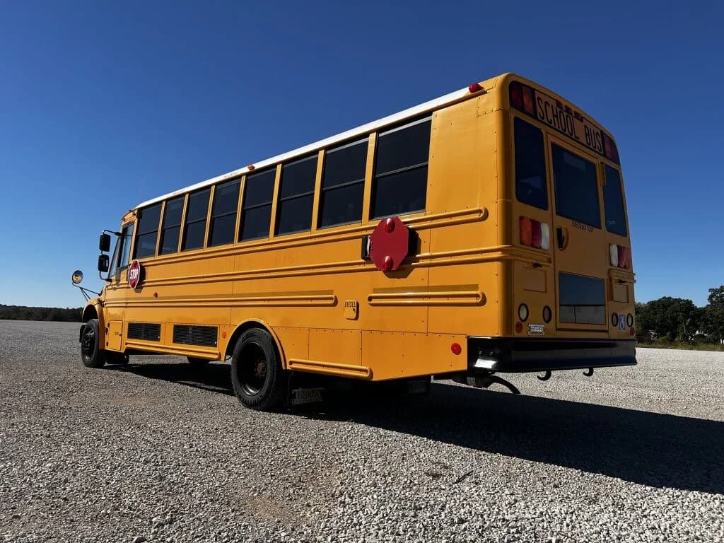 2018 Thomas C2 ADA A/C - Image 3