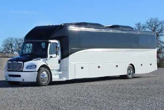 2025 Freightliner DX Coachliner bus
