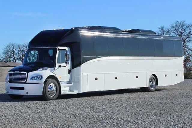 2025 Ultra DX Coachliner Bus - Image 1