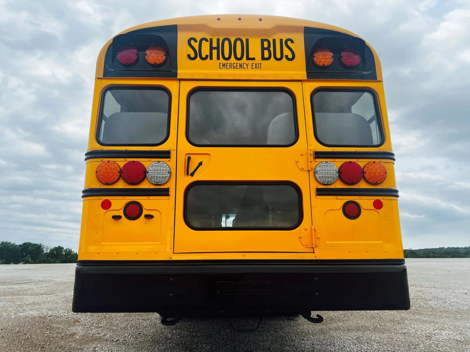 2018 Blue Bird Vision School Bus - Image 4