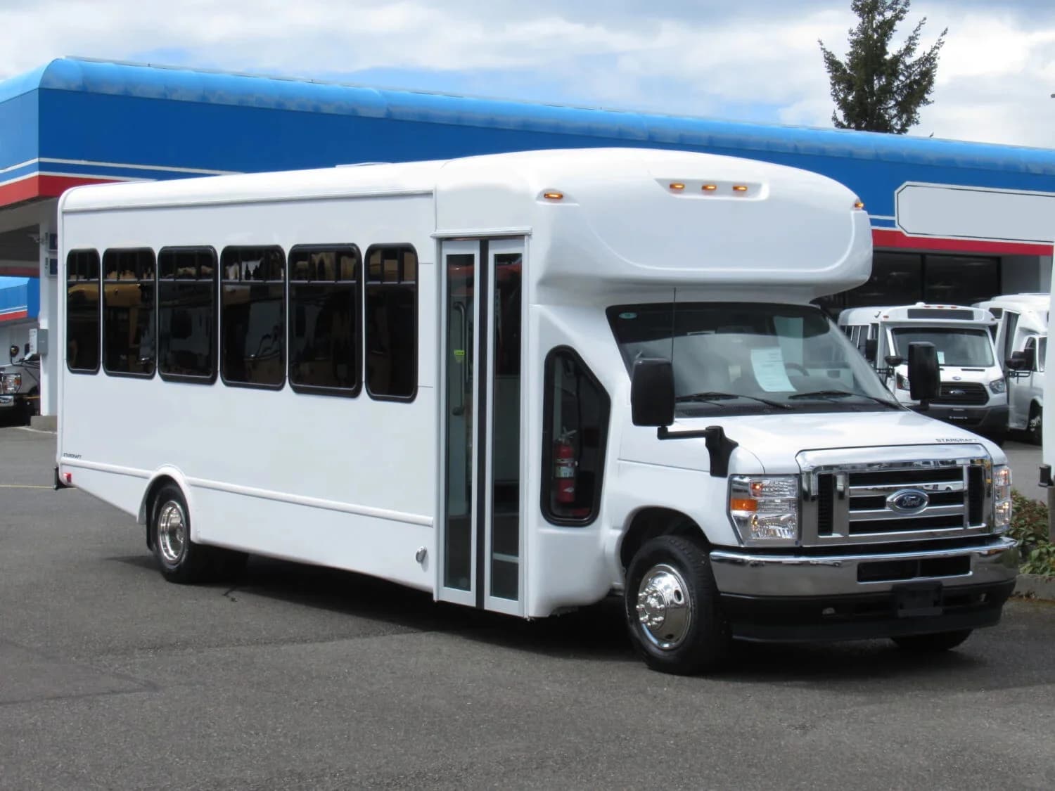 2025 Ford Starcraft MVP Shuttle Bus - Image 1