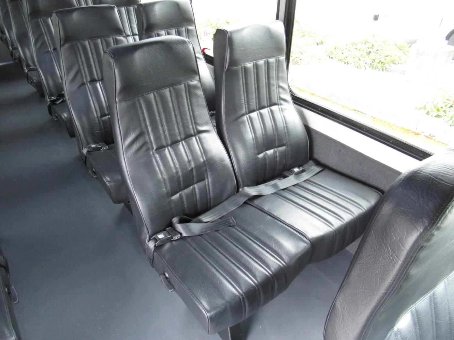 2025 Ford E450 Starcraft MVP Shuttle Bus - Image 8