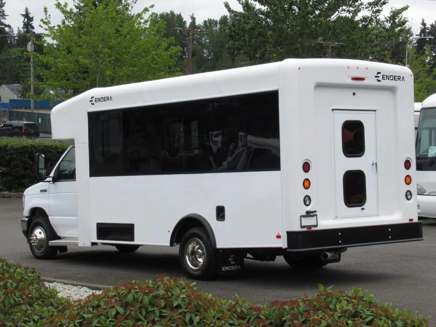 2024 Ford Endera Shuttle Bus - Image 4