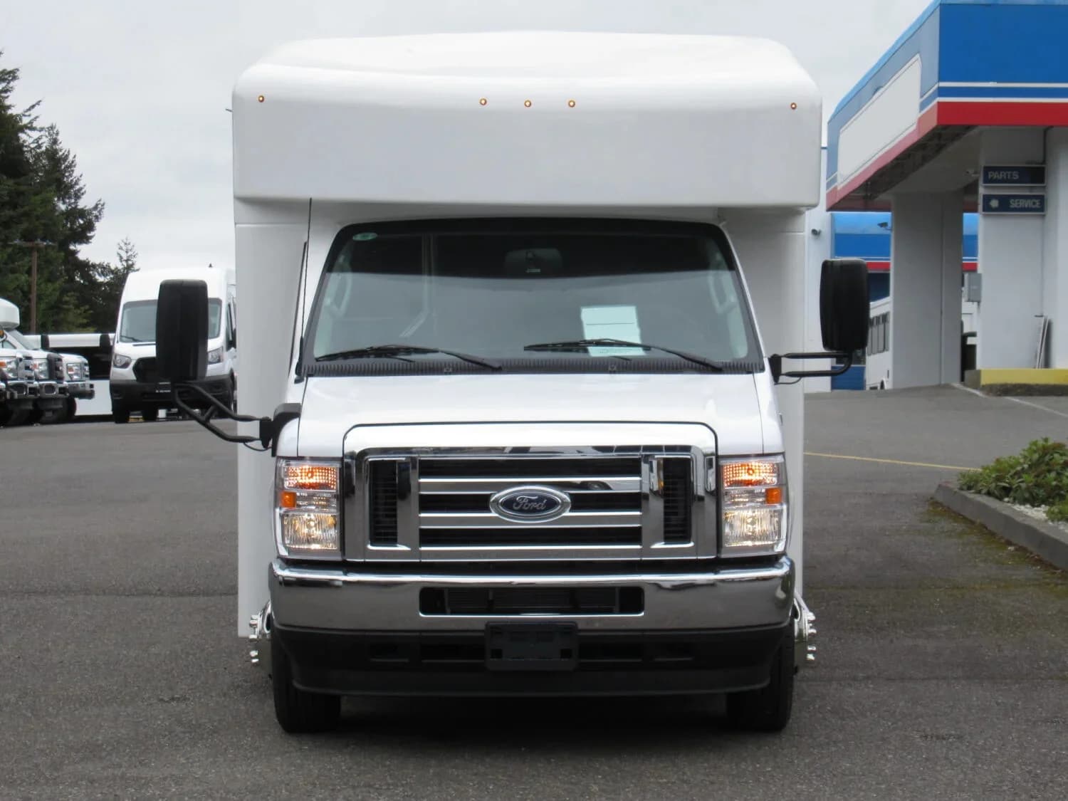 2024 Ford Endera Shuttle Bus - Image 7