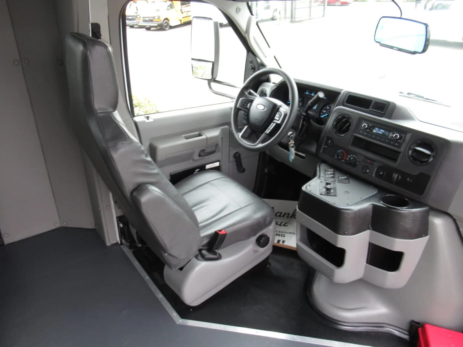 2024 Ford Endera Shuttle Bus - Image 9