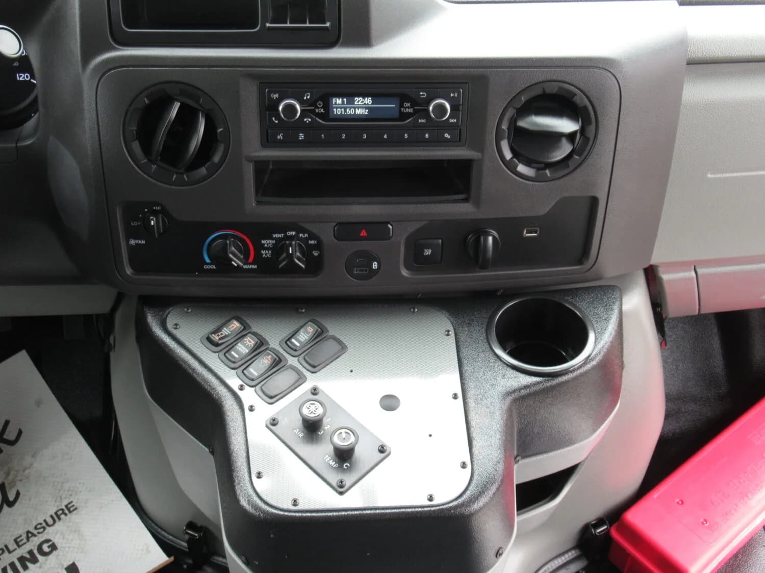 2024 Ford Endera Shuttle Bus - Image 10