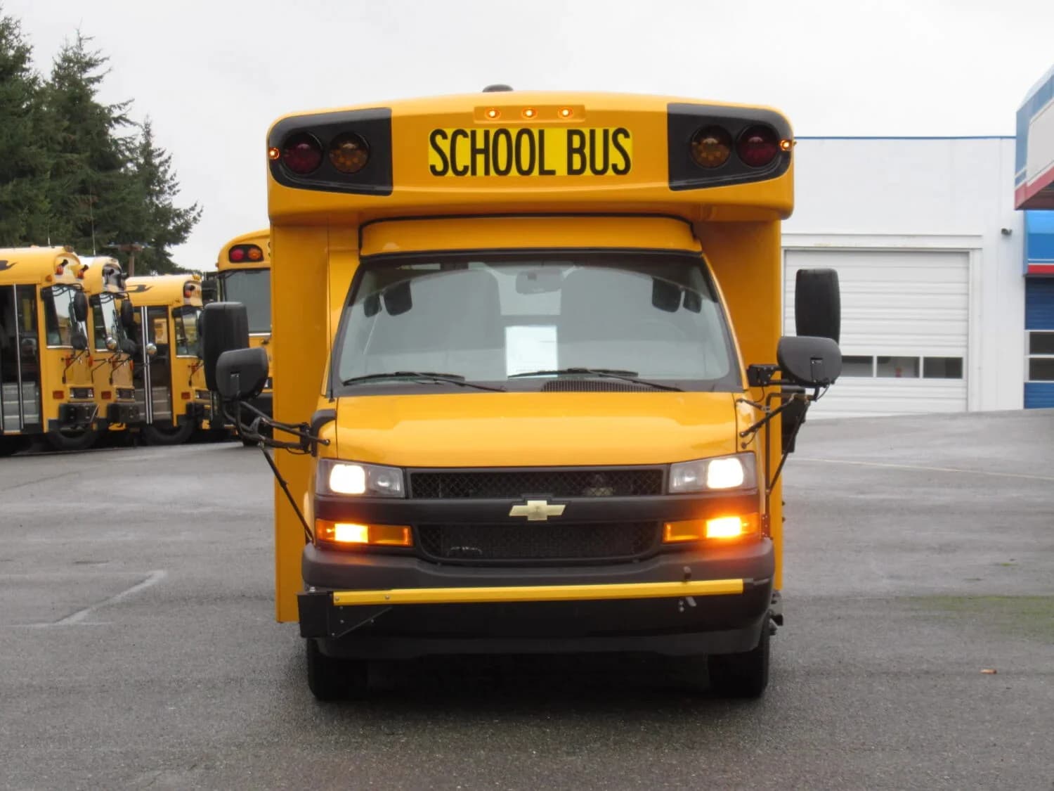 2024 Chevrolet G4500 Magellan School Bus - Image 3