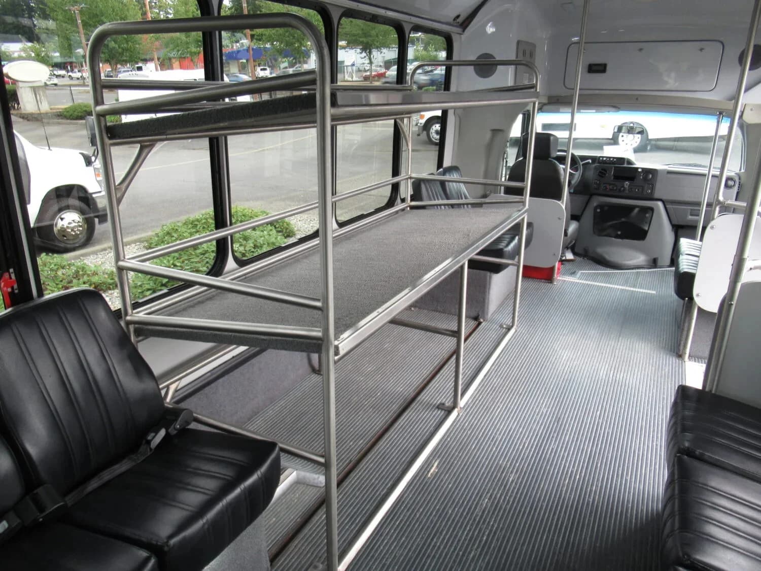 2017 Ford Eldorado Shuttle Bus - Image 10