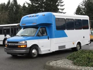2016 Chevrolet Titan II bus