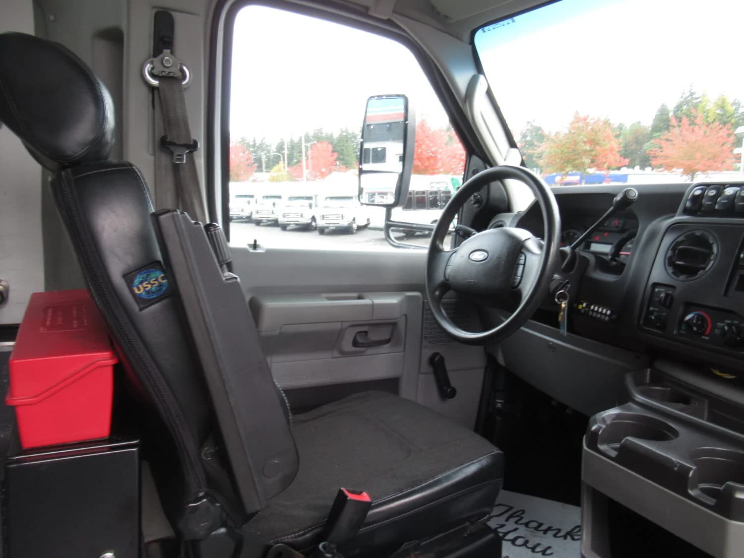 2015 Ford E450 Eldorado Aerotech ADA Shuttle Bus - Image 8