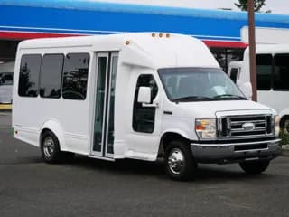 2014 Ford E450 bus