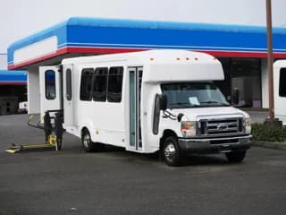 2013 Ford GC II bus