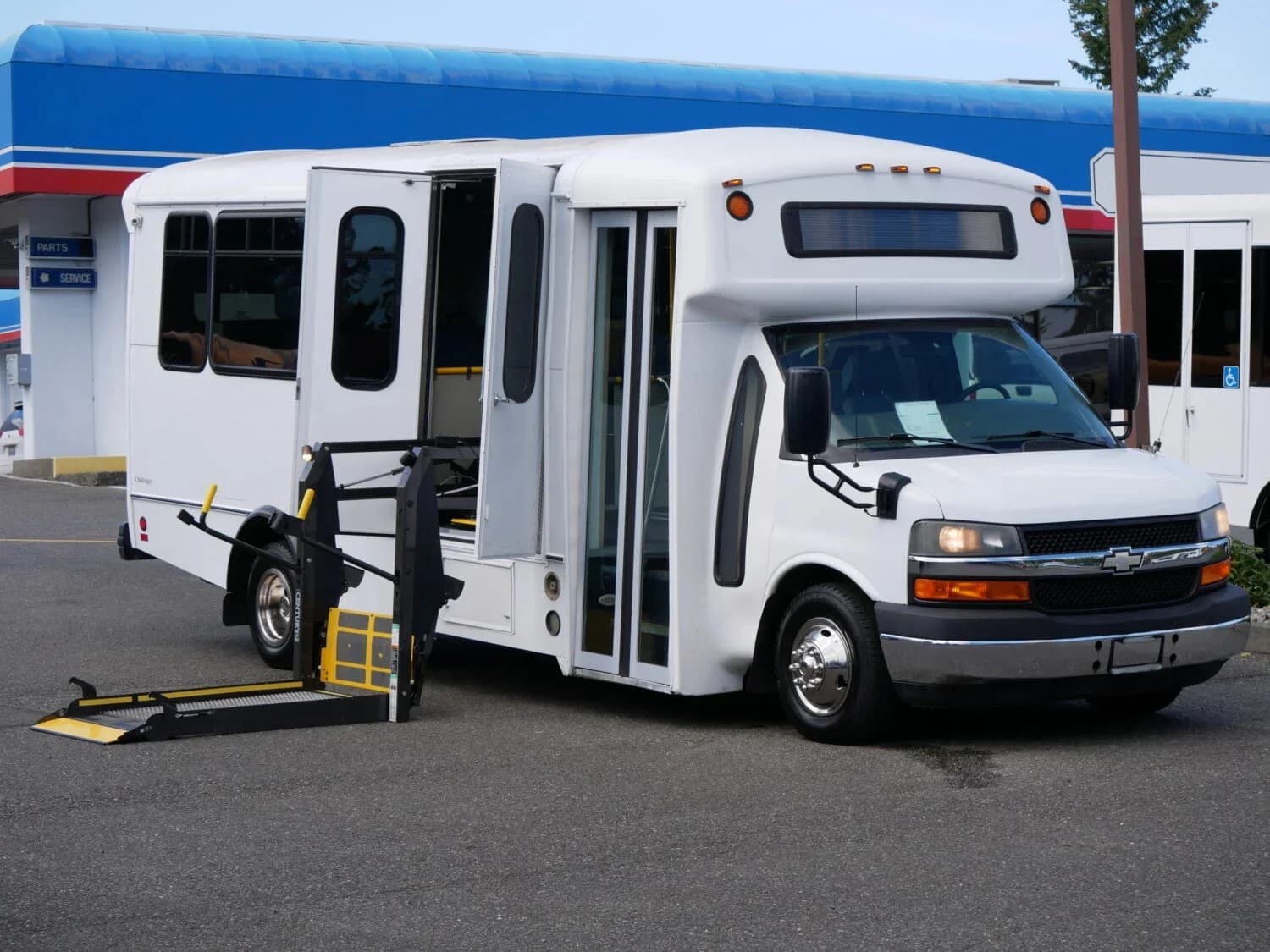 2013 Chevrolet Champion Shuttle Bus ADA - Image 1