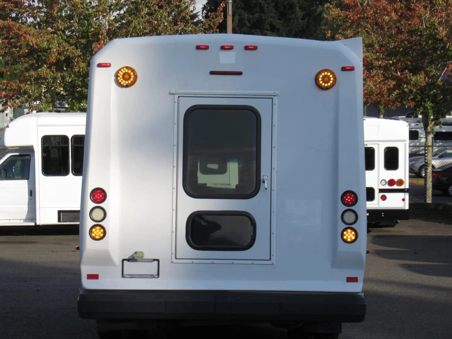 2011 Chevrolet ElDorado Aerotech Shuttle - Image 5