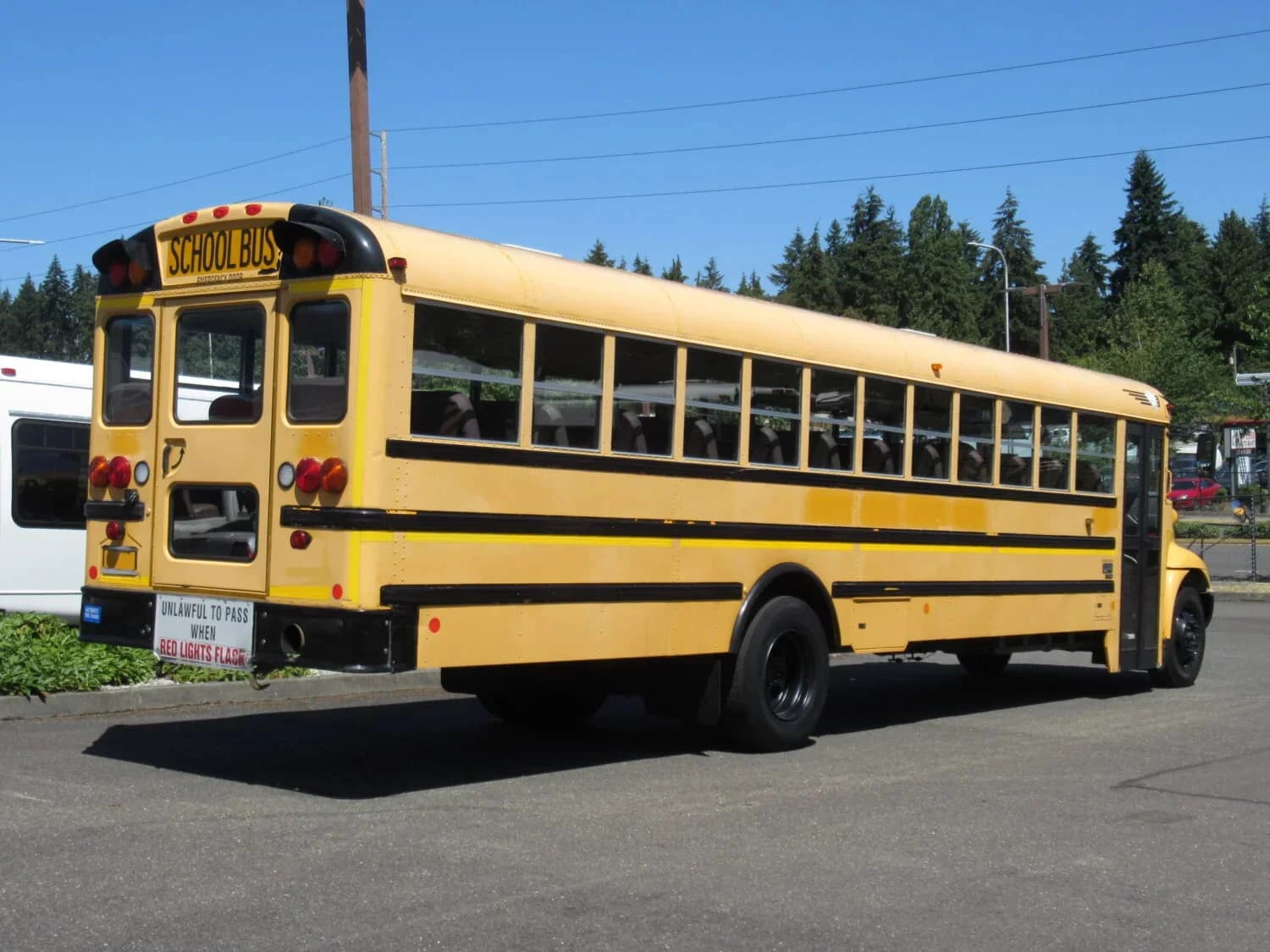 2009 International IC CE 300 School Bus - Image 3