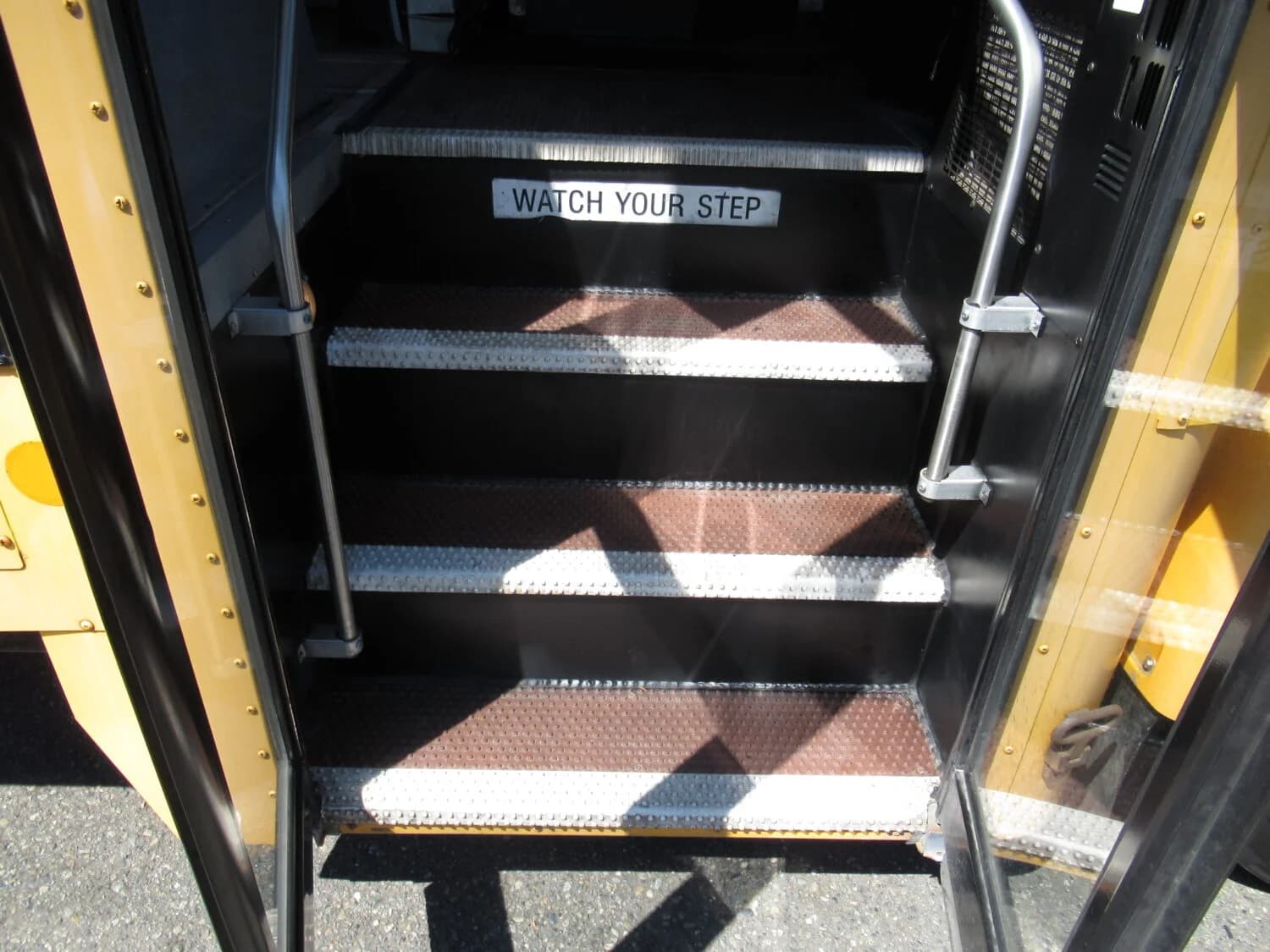 2009 International IC CE 300 School Bus - Image 5