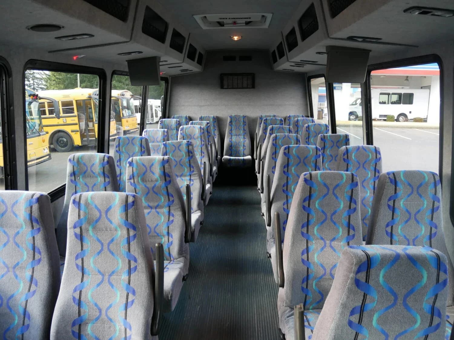 2006 Freightliner M2 Ameritrans Shuttle Bus - Image 10