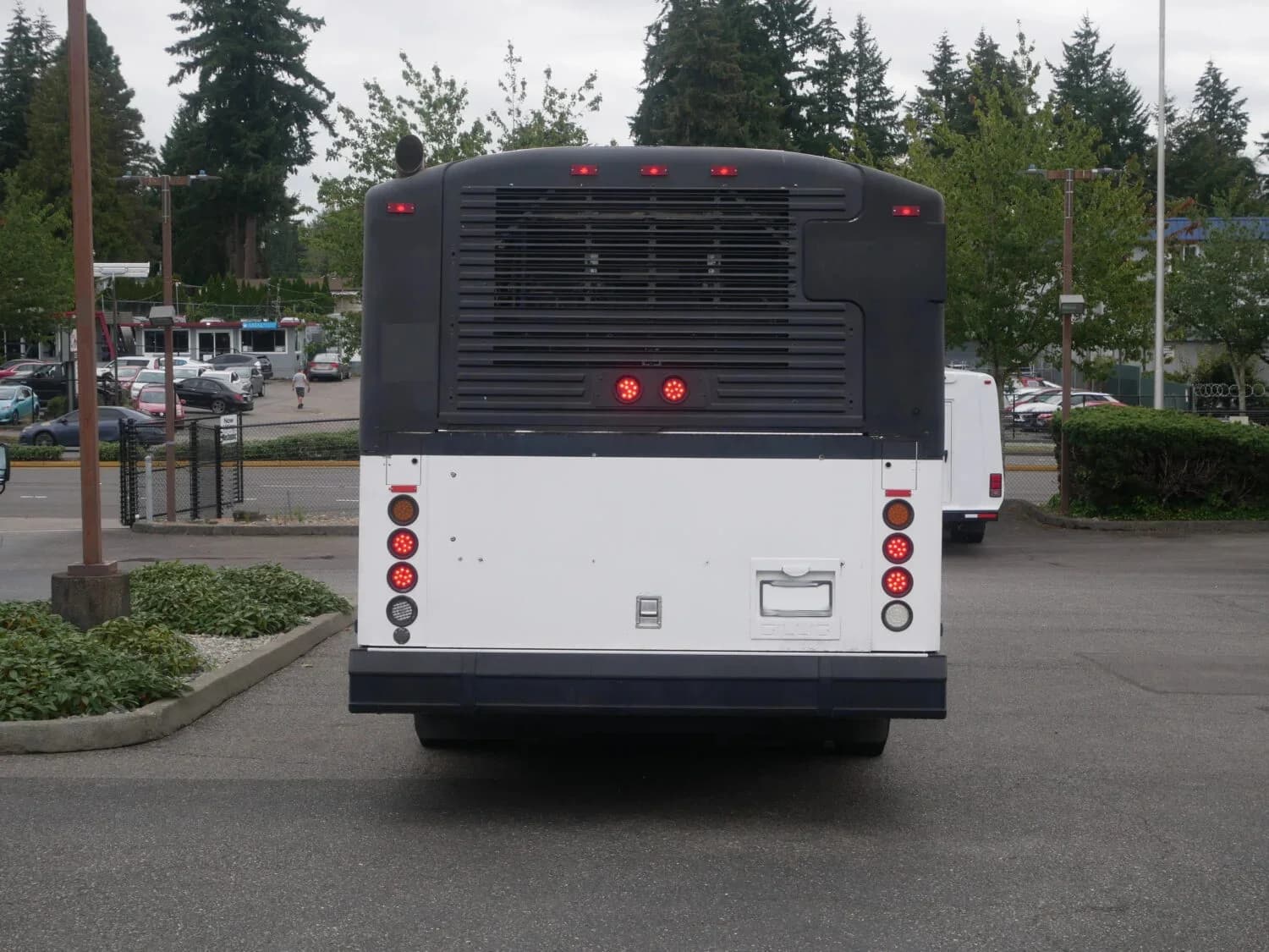 2005 Gillig Phantom Transit Bus - Image 6