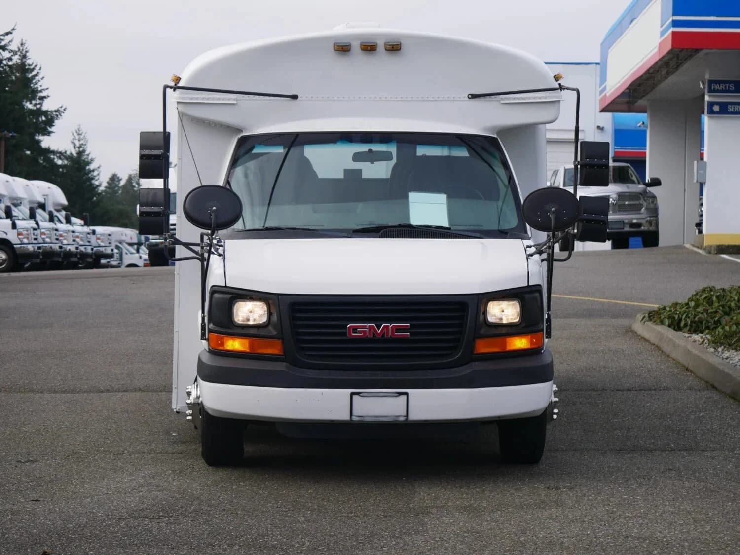 2004 GMC Thomas Minotaur MFSAB - Image 4