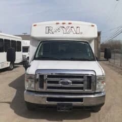 2013 Ford Mini Bus - Image 4