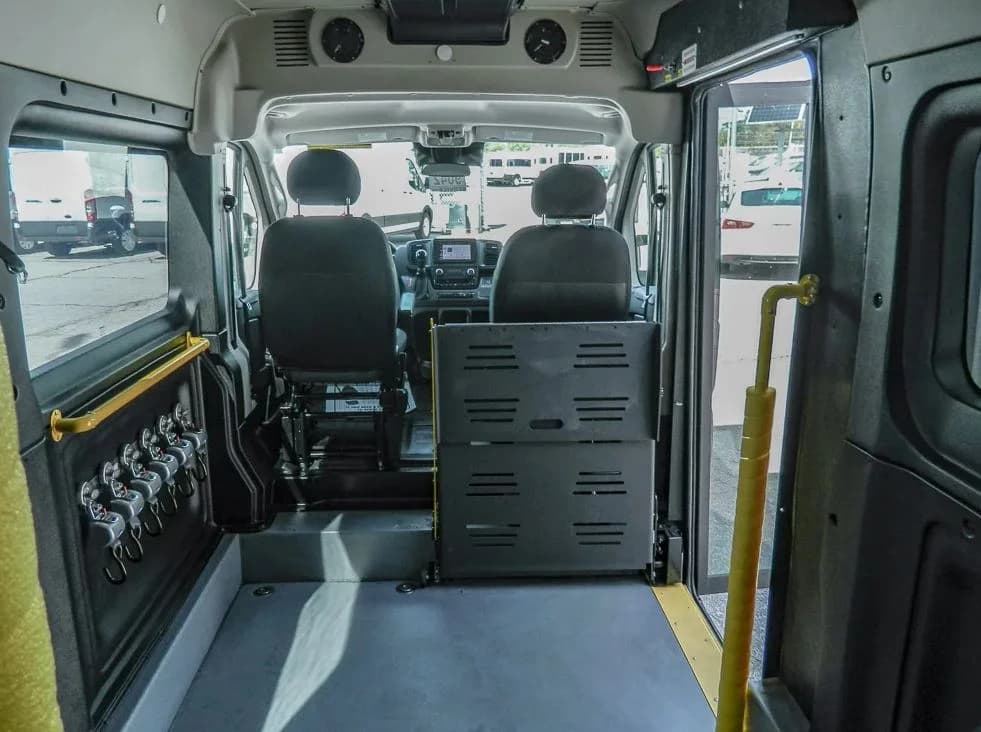 2022 RAM BraunAbility ProMaster 3500 Van - Image 8