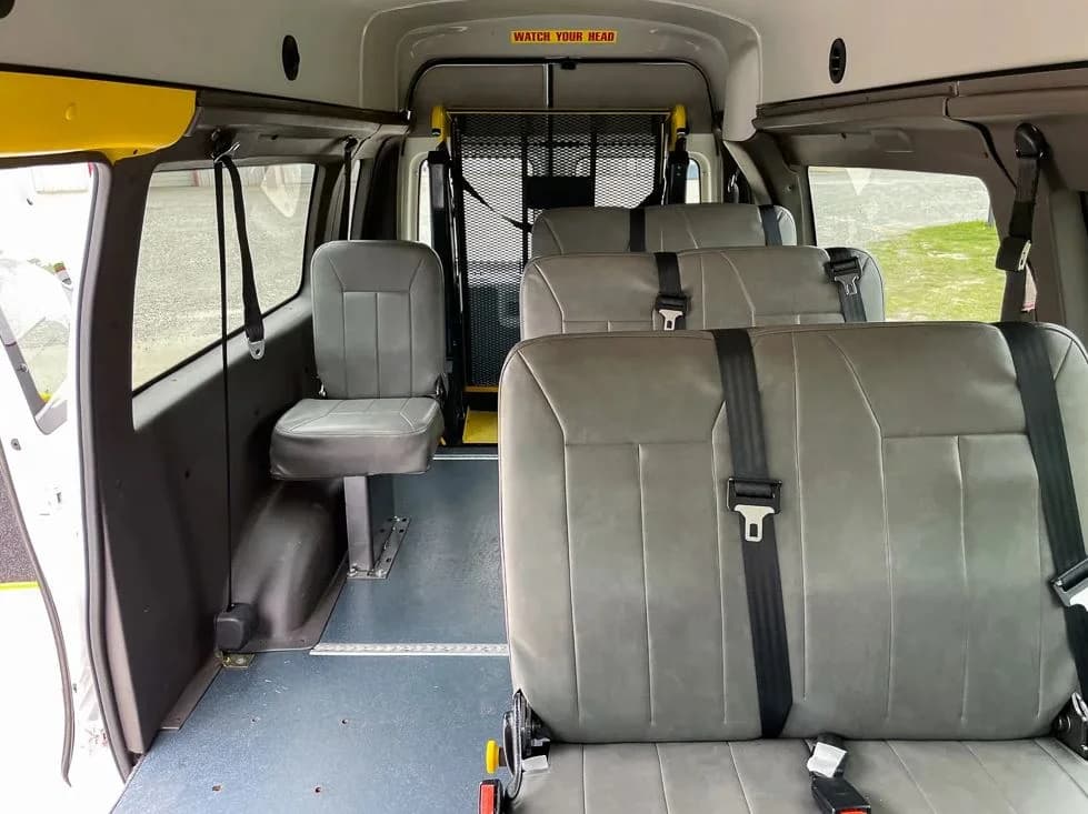 2011 Ford E150 Van - Image 13