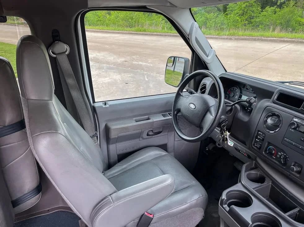 2011 Ford E150 Van - Image 15