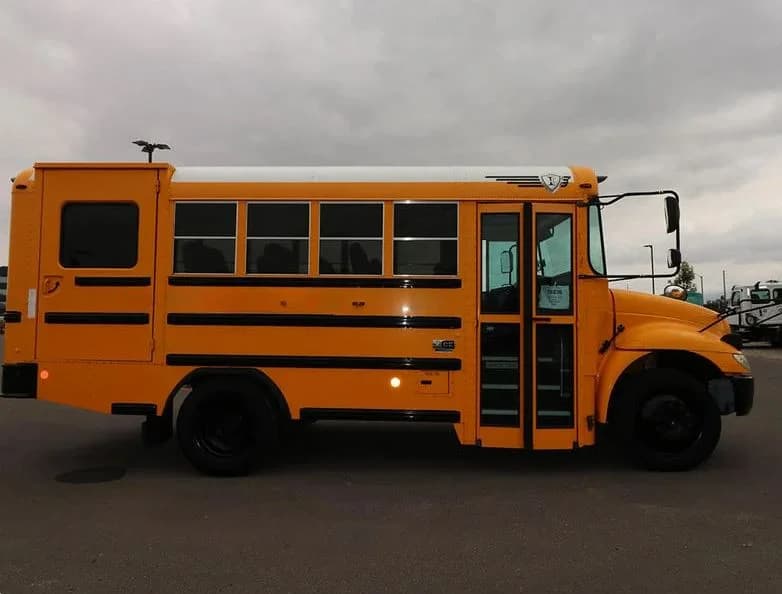 2016 International IC CE 3000 School Bus - Image 2