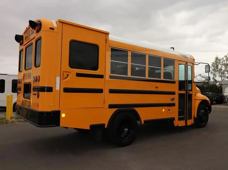 2016 International IC CE 3000 School Bus - Image 3