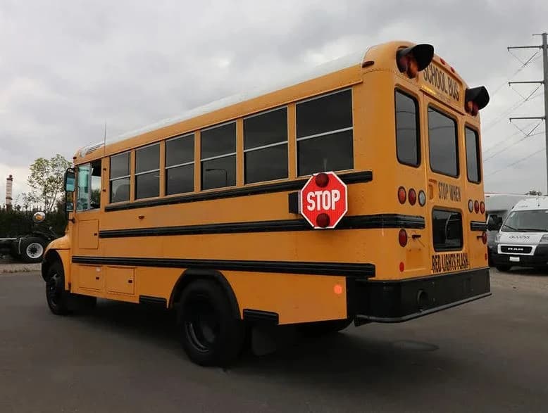 2016 International IC CE 3000 School Bus - Image 4