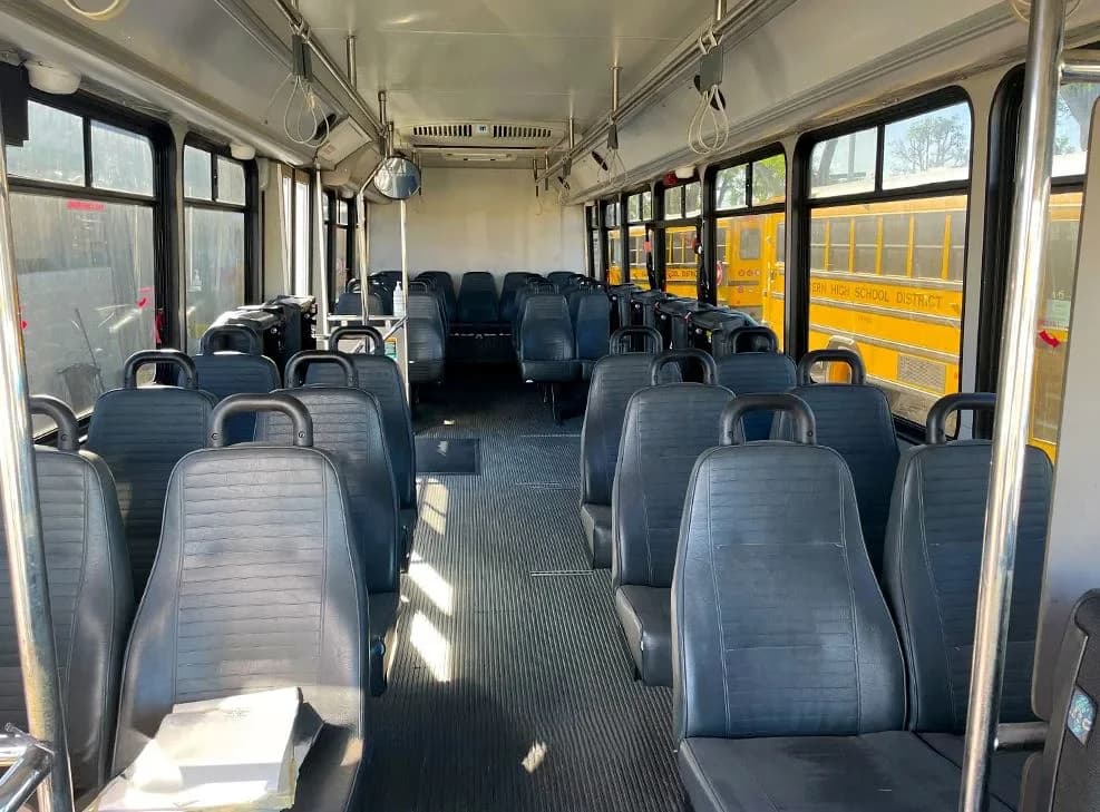 2014 Freightliner ENC Arrivo 38 Transit Bus - Image 3
