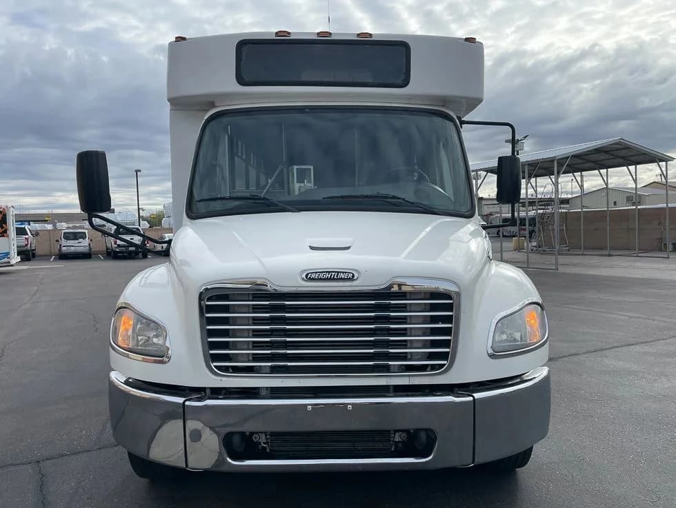 2018 StarTrans President Shuttle Bus - Image 7