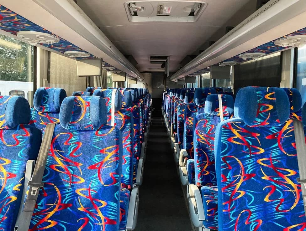 2015 Freightliner Caio G36 Coach Bus - Image 2