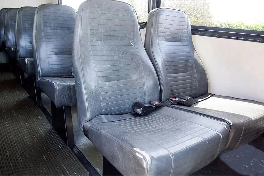 2012 Ford E450 Glaval Shuttle Bus - Image 8