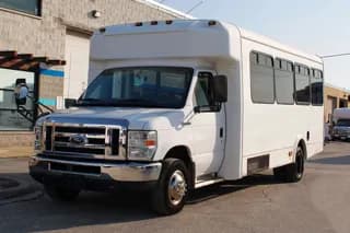 2013 Ford E450 bus