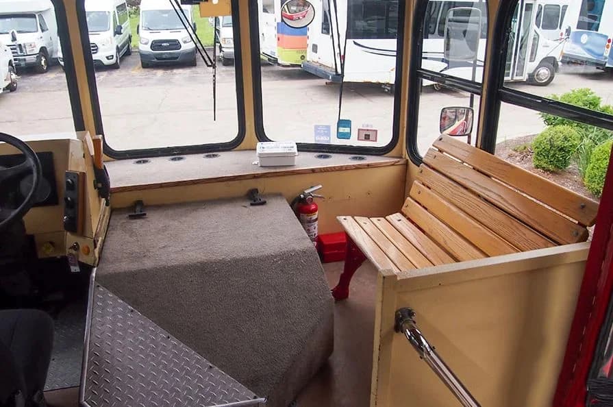 2005 Hometown Villager ADA Trolley - Image 7