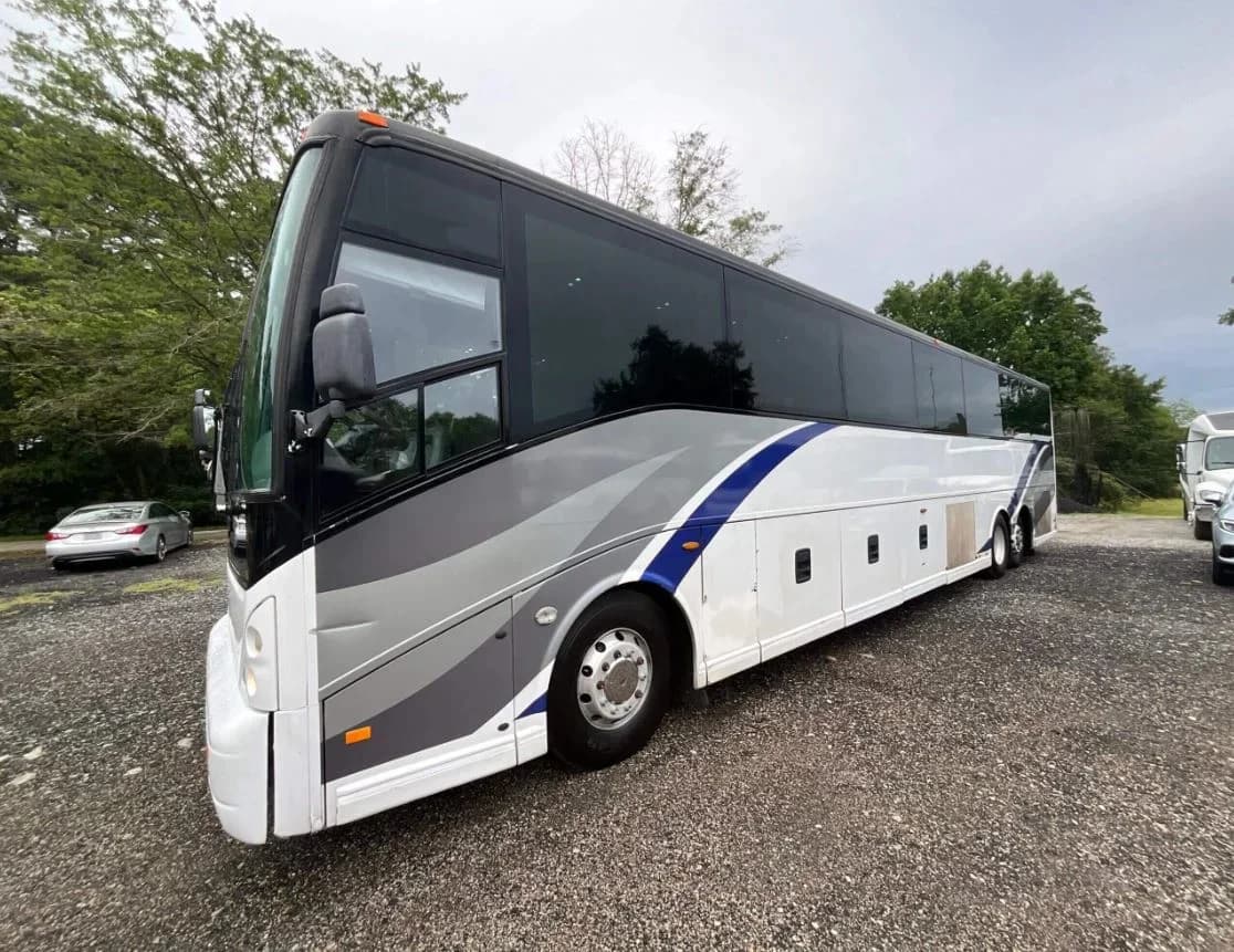 2009 Van Hool C2045 Coach Bus - Image 1