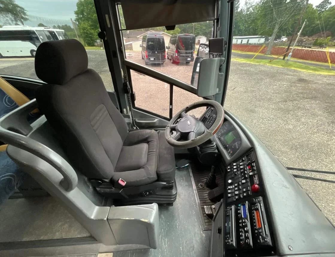 2009 Van Hool C2045 Coach Bus - Image 10