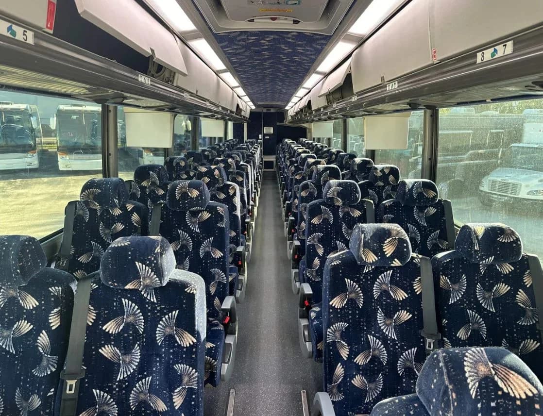 2014 MCI J4500 Coach Bus - Image 8
