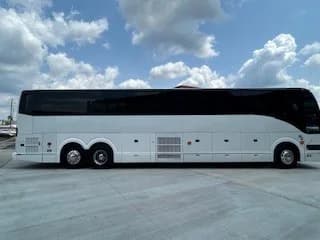 2012 Prevost H3 45  - Image 3