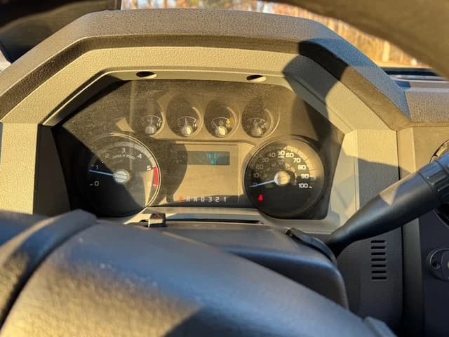 2016 Ford F550 Starcraft - Image 5
