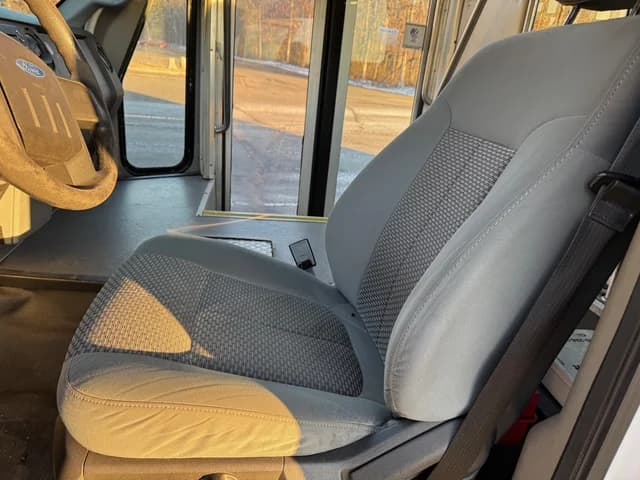 2016 Ford F550 Starcraft - Image 15