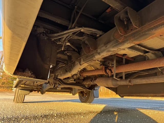 2016 Ford F550 Starcraft - Image 18