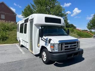 2018 Ford E450 bus