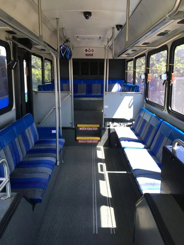 2007 Gillig Low Floor 30 ft Transit Bus - Image 2