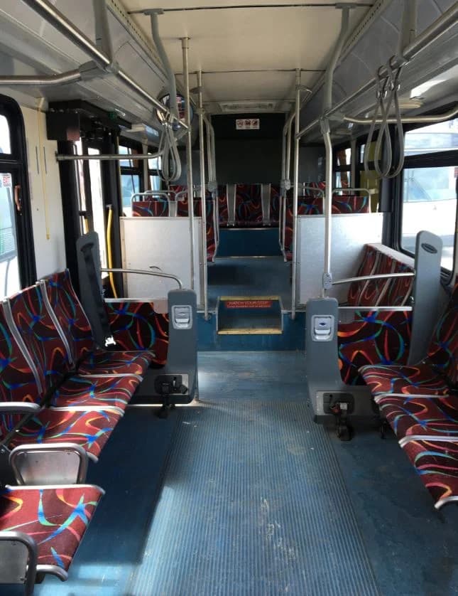 2010 New Flyer GE35LFR Low Floor 35 ft Transit Bus - Image 4
